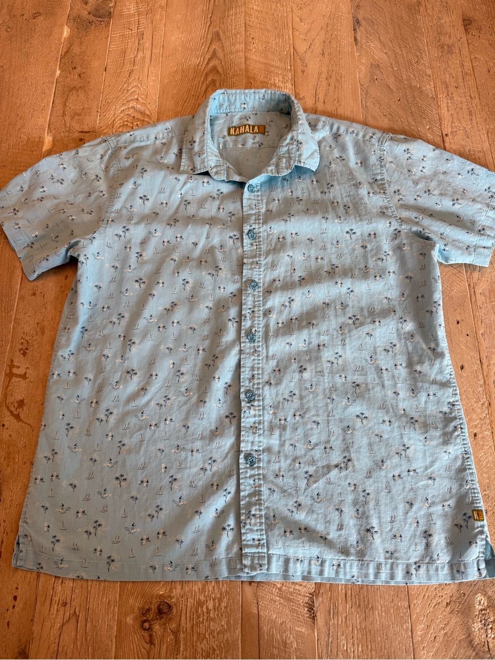 Men's Kahala Light Blue Short-Sleeve Button-Up Hawiian Shirt L